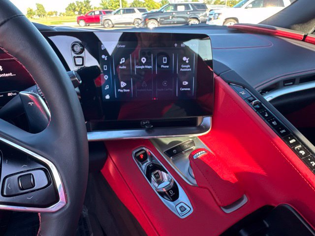 Used 2024 Chevrolet Corvette Stingray Preferred Cpe RWD image 16