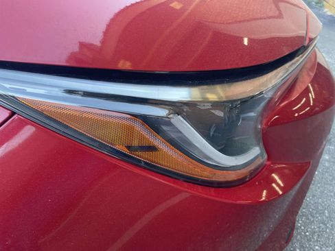 Used 2021 Toyota Corolla LE image 9