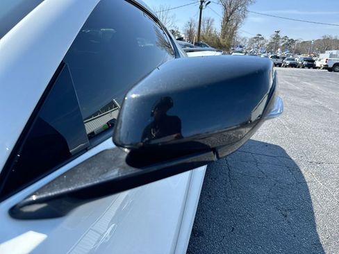 Used 2024 Chevrolet Corvette Stingray Premium Cpe w/ Z51 Performance Package image 11