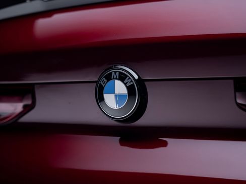 Used 2025 BMW X6 xDrive40i w/ Executive Package image 29