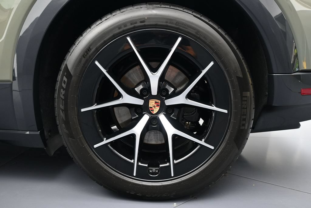 Used 2026 Porsche Cayenne Electric AWD/4WD image 51