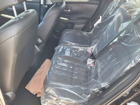 New 2026 Honda HR-V EX-L image 9