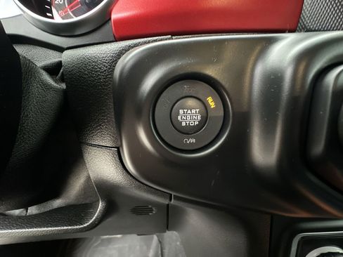 Used 2020 Jeep Gladiator Rubicon image 17