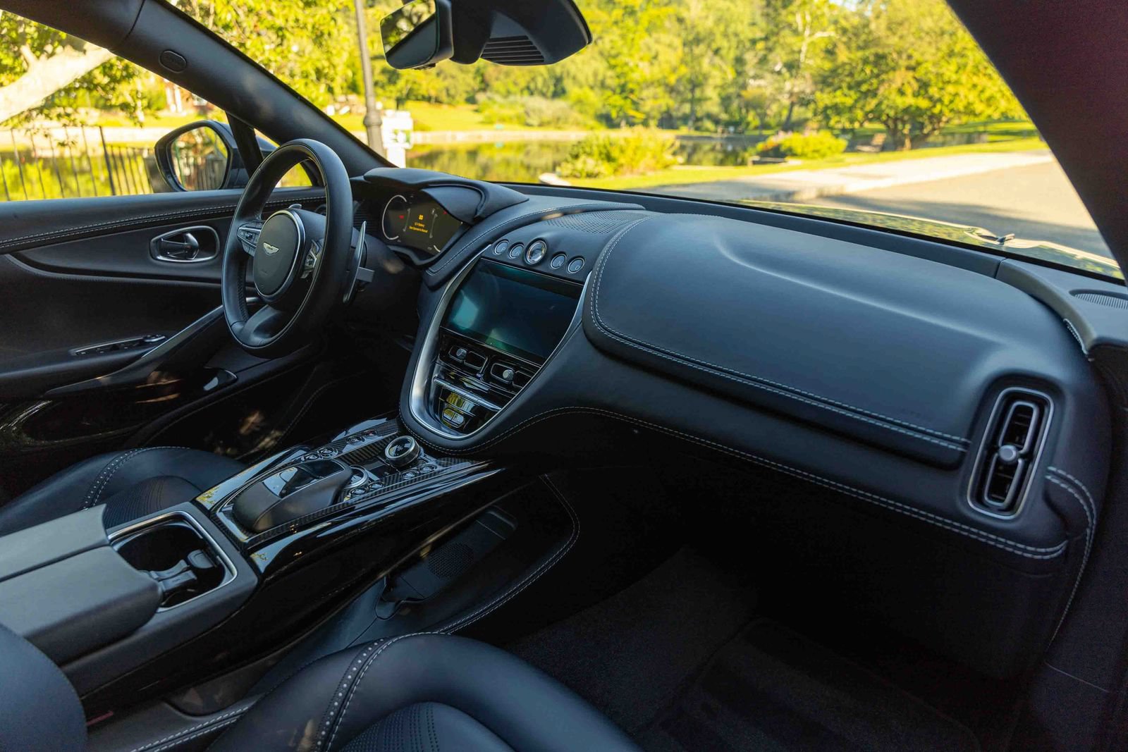 Used 2023 Aston Martin DBX 707 AWD/4WD image 15