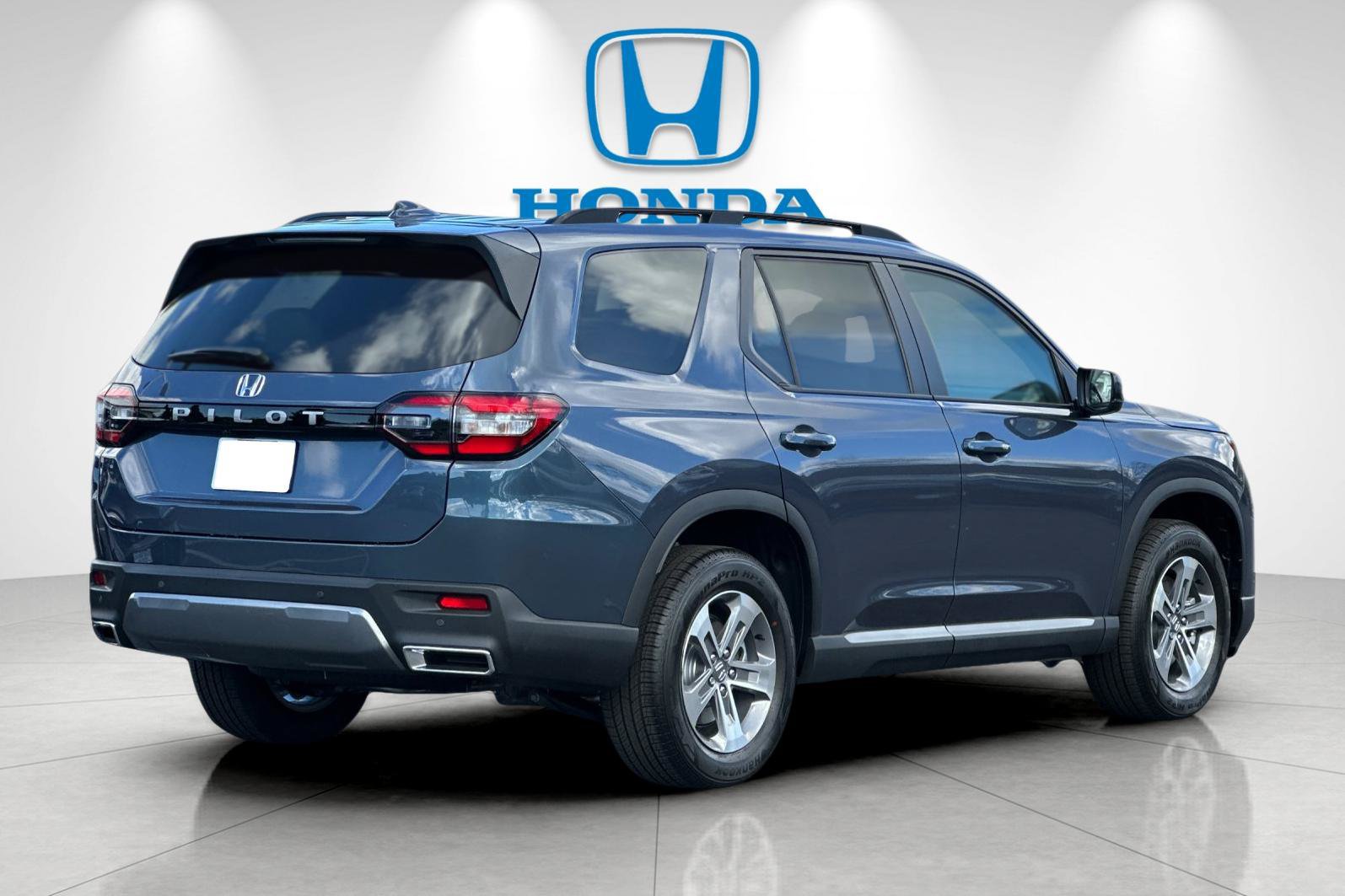 New 2026 Honda Pilot EX-L image 6