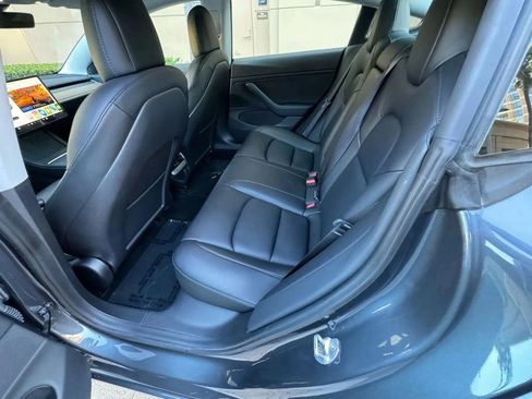 Used 2023 Tesla Model 3 Standard Range image 54