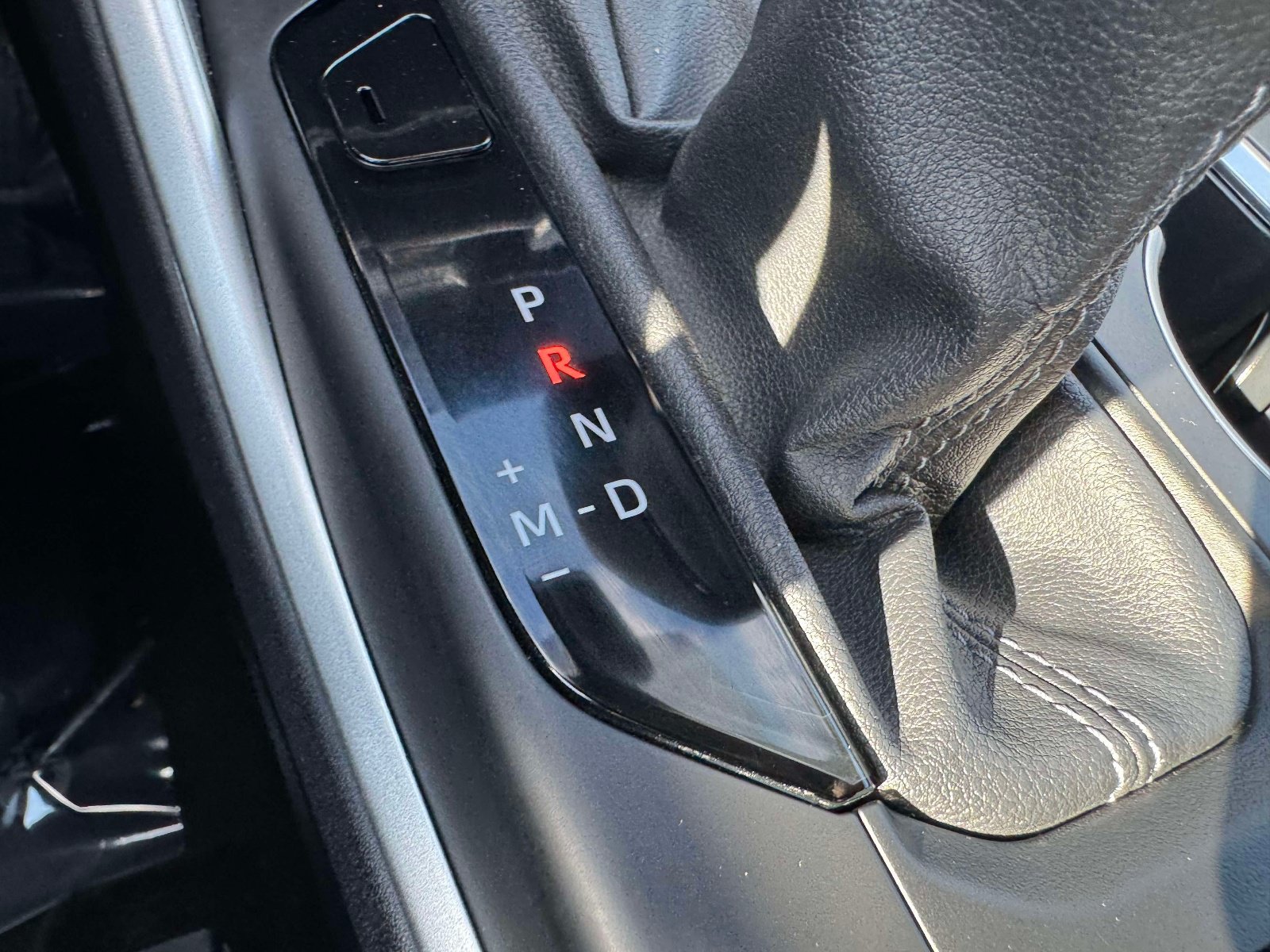 Used 2023 Toyota Highlander XLE AWD/4WD image 34