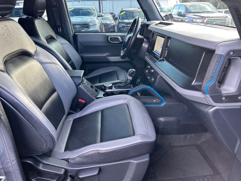 Certified 2022 Ford Bronco Black Diamond image 18
