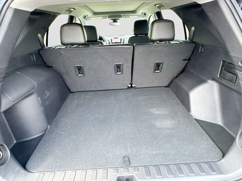 Used 2024 Chevrolet Equinox Premier FWD image 32