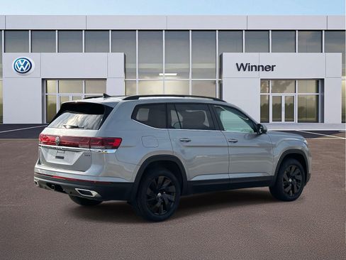 New 2026 Volkswagen Atlas SE image 5