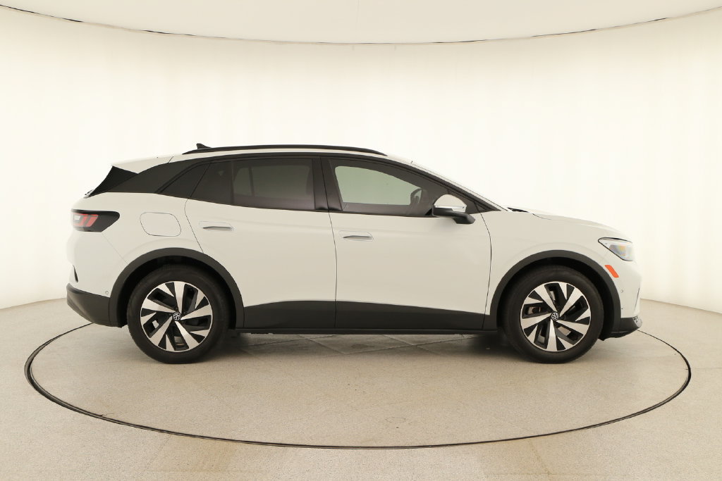 Used 2024 Volkswagen ID.4 2WD image 8