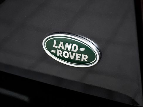 Used 2023 Land Rover Defender 90 X-Dynamic SE AWD/4WD image 91