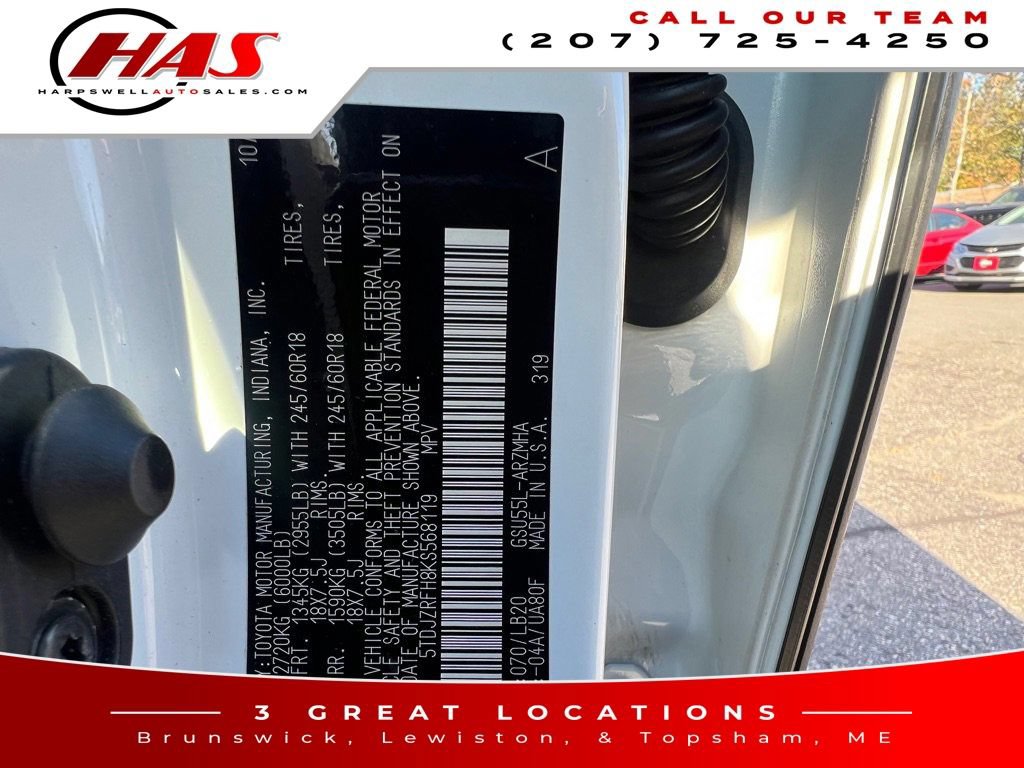 Used 2019 Toyota Highlander XLE AWD/4WD image 18