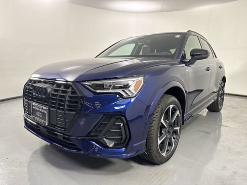 Used 2025 Audi Q3 2.0T Premium Plus w/ Premium Plus Package AWD/4WD image 24