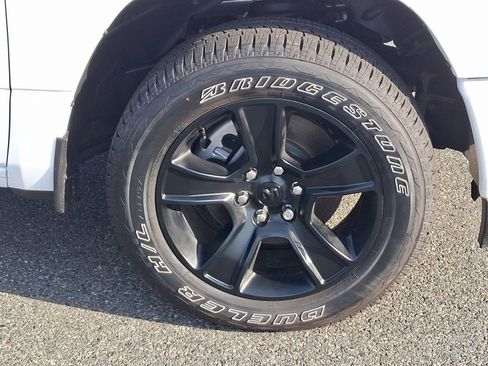 New 2024 RAM 1500 Big Horn image 6