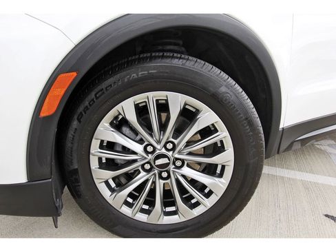 Used 2024 Cadillac XT4 Premium Luxury w/ Active Safety Package image 31