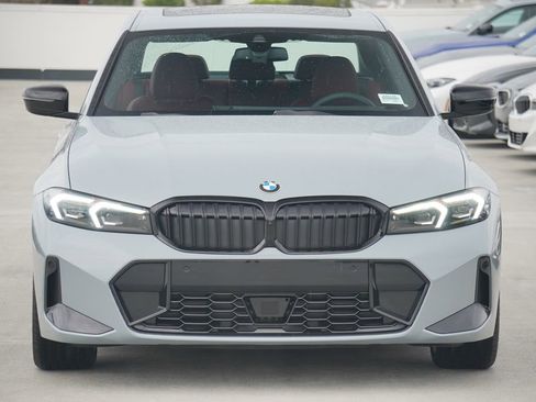 New 2026 BMW 330i Sedan w/ M Sport Package image 2