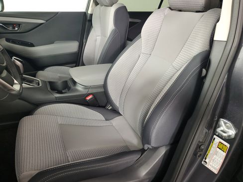 Used 2025 Subaru Outback Premium image 12