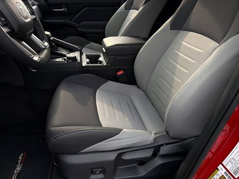 Used 2025 Toyota Tacoma TRD Off-Road image 11