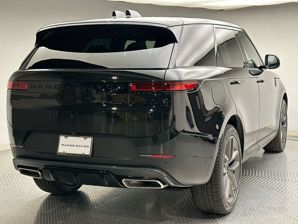 New 2027 Land Rover Range Rover Sport SE AWD/4WD image 3
