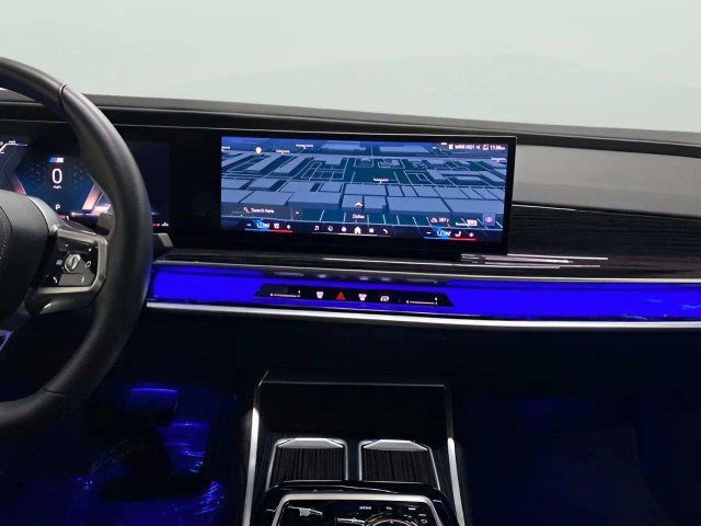 Used 2026 BMW 740i xDrive AWD/4WD image 15