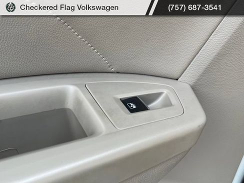 Used 2023 Volkswagen Atlas SE w/ Black Wheel Package AWD/4WD image 24