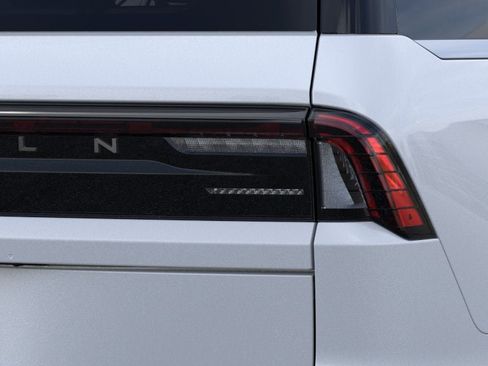 New 2026 Lincoln Navigator Reserve AWD/4WD image 46