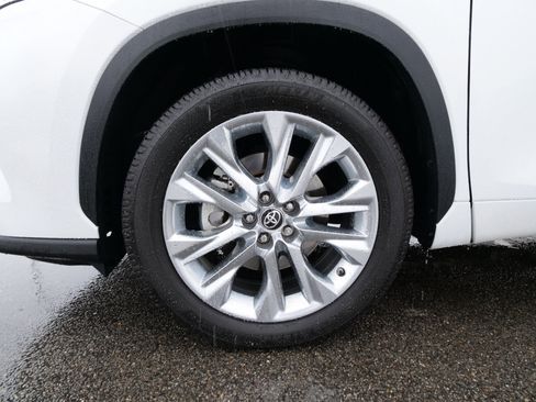 Used 2022 Toyota Highlander Limited image 13