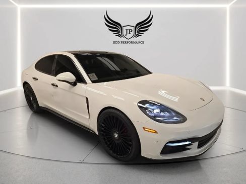 Used 2018 Porsche Panamera 4 AWD/4WD image 1