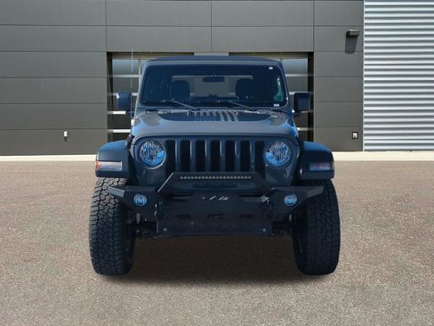 Used 2018 Jeep Wrangler Sport S image 2