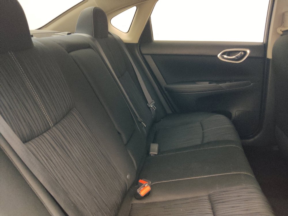 Used 2017 Nissan Sentra SV FWD image 19