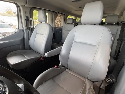 Used 2017 Ford Transit 350 XL image 19