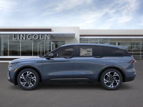 New 2026 Lincoln Nautilus Premier w/ Equipment Group 102A image 4