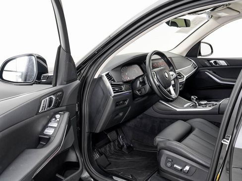 Used 2022 BMW X7 xDrive40i w/ Premium Package image 6