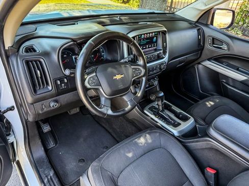 Used 2018 Chevrolet Colorado LT w/ Redline Special Edition RWD image 24