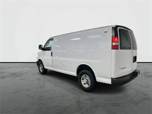 Used 2018 Chevrolet Express 2500 w/ Driver Convenience Package image 9