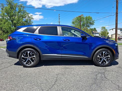 Used 2023 Kia Sportage EX FWD image 7