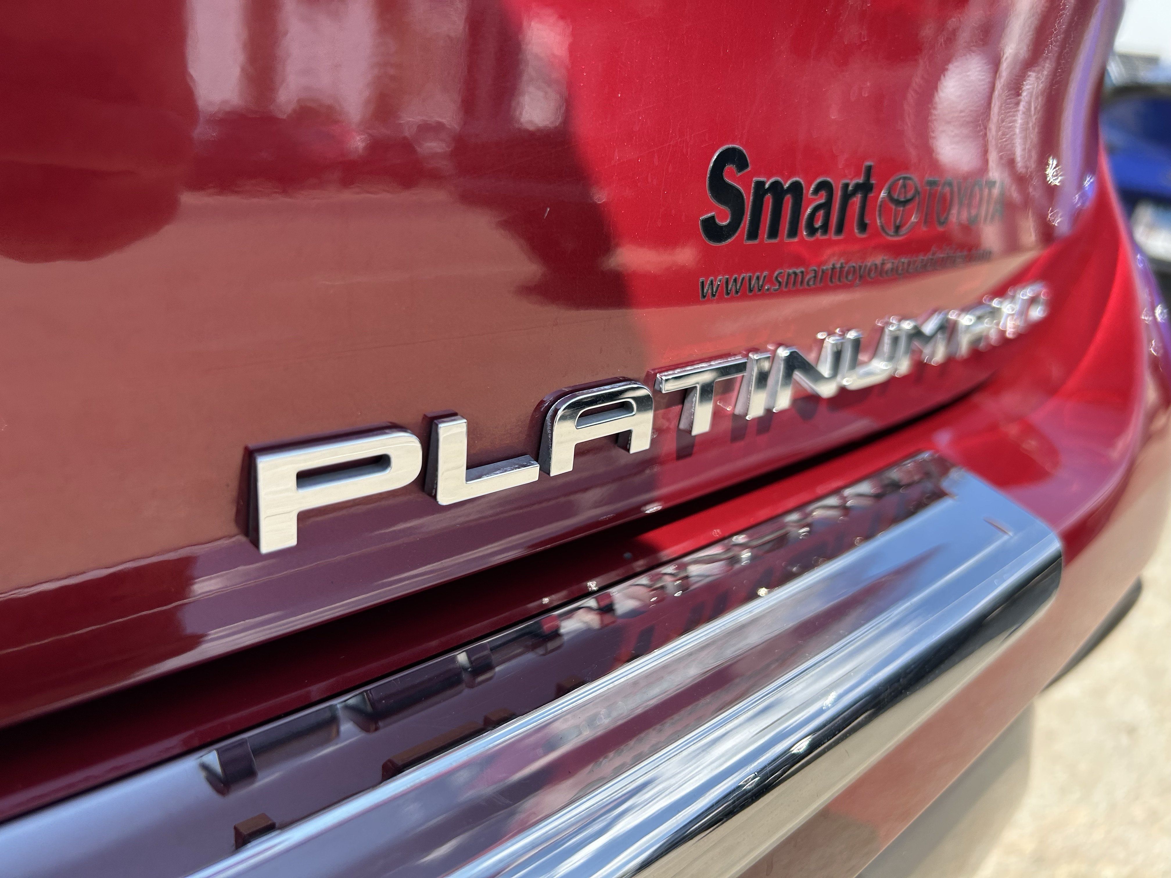 Used 2024 Toyota Highlander Platinum AWD/4WD image 9
