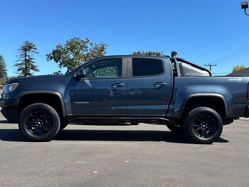 Used 2019 Chevrolet Colorado ZR2 w/ ZR2 Dusk Special Edition image 8