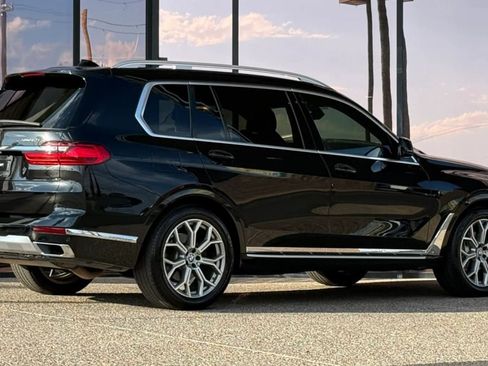 Used 2020 BMW X7 xDrive40i w/ Cold Weather Package AWD/4WD image 12