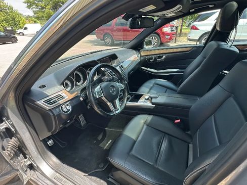 Used 2015 Mercedes-Benz E 350 4MATIC Sedan image 16