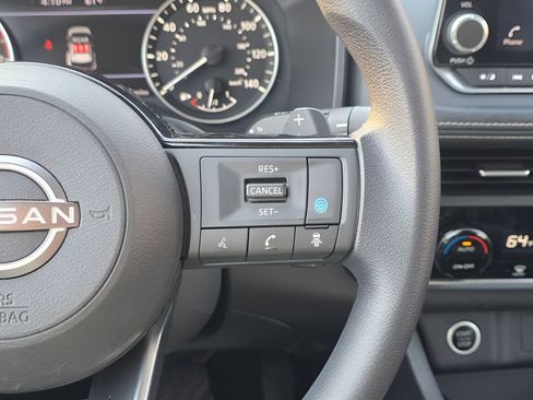 Used 2023 Nissan Rogue SV image 20