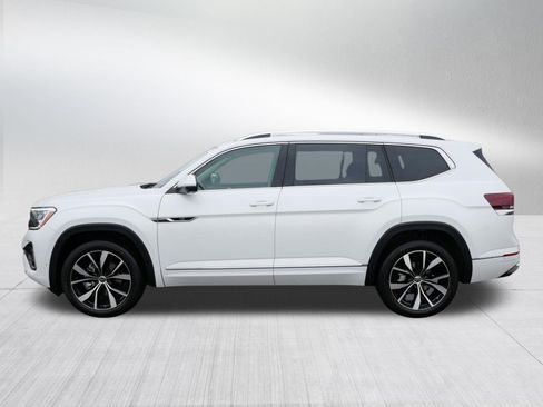 Certified 2025 Volkswagen Atlas SEL Premium R-Line AWD/4WD image 4