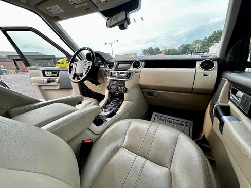 Used 2016 Land Rover LR4 HSE Silver Edition image 28