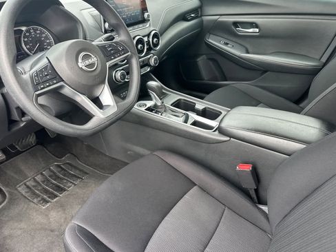 Used 2024 Nissan Sentra SV image 11