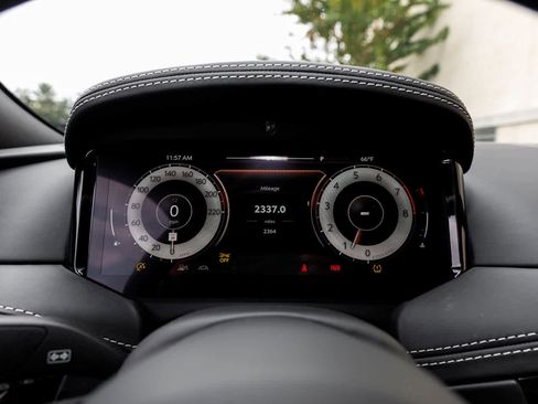 Used 2024 Aston Martin DB12 image 6