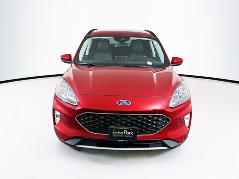 Used 2022 Ford Escape Titanium FWD image 2