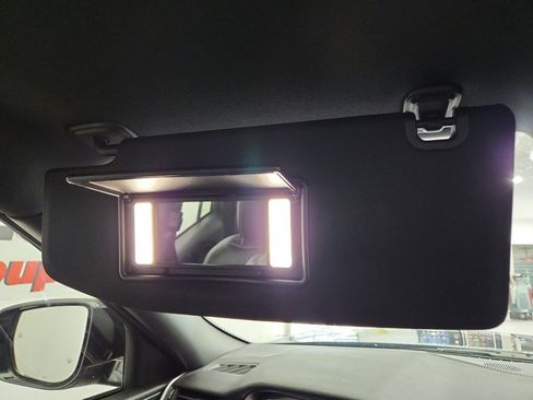 Used 2023 Jeep Grand Cherokee Altitude image 25