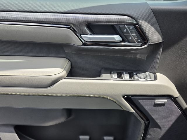 New 2026 Chevrolet Silverado 1500 ZR2 AWD/4WD image 13