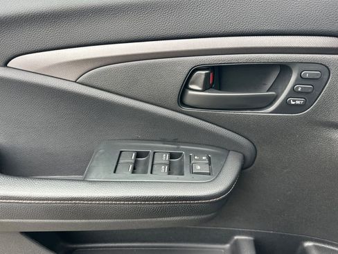 Certified 2022 Honda Pilot TrailSport image 11